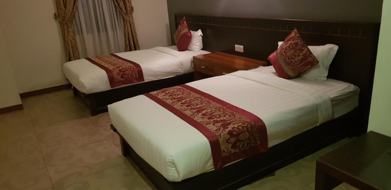 Capital O 89938 Herald Hotel Malacca Luaran gambar