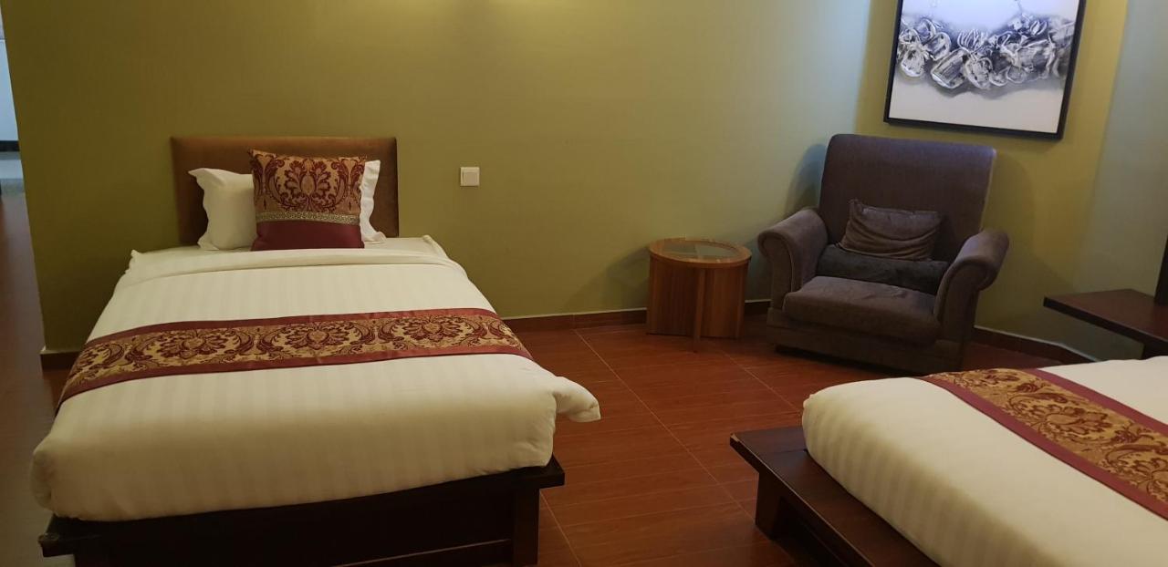 Capital O 89938 Herald Hotel Malacca Luaran gambar
